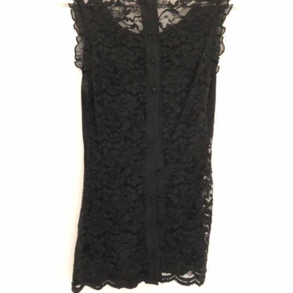 Sleeveless Black Blouse - Picture 2 of 2